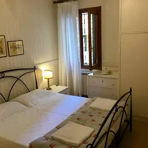 https://apartment-close-san-marco-and-biennale.hotelslidodijesolo.com